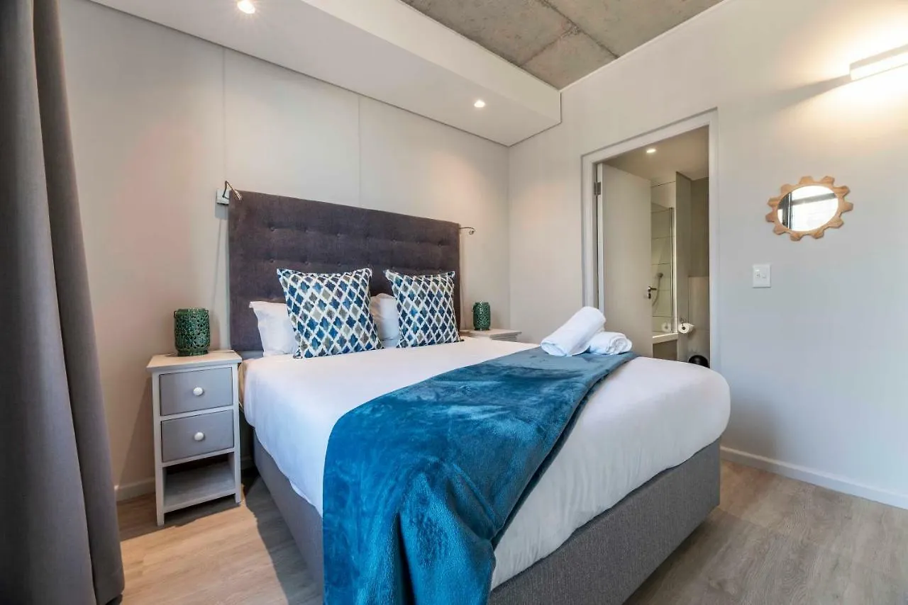 C504 Woodstock Quarter Daire Cape Town